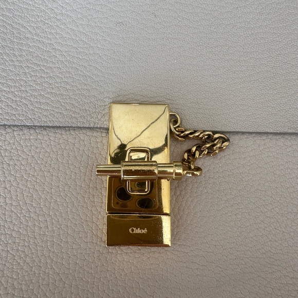 Chloe Beige Crossbody Bag with Gold Chain - Picture 8 of 8